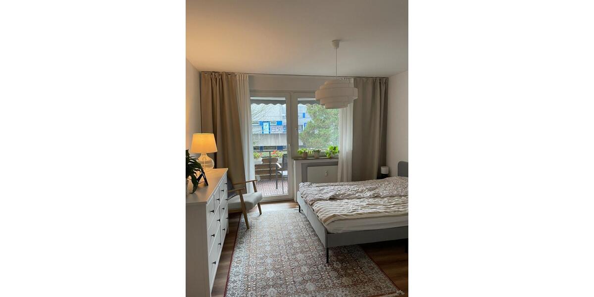 Moderne, frisch sanierte, möblierte, 78 qm Wohnung in guter Lage 3 zimmer