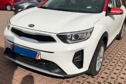 Kia Stonic 64.695 km 14.790 &euro; Mönchengladbach 41061