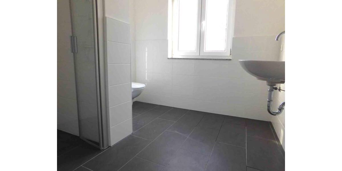 Da kommt man gern Heim. günstige 2-Zi.-Dachgeschosswohnung zimmer