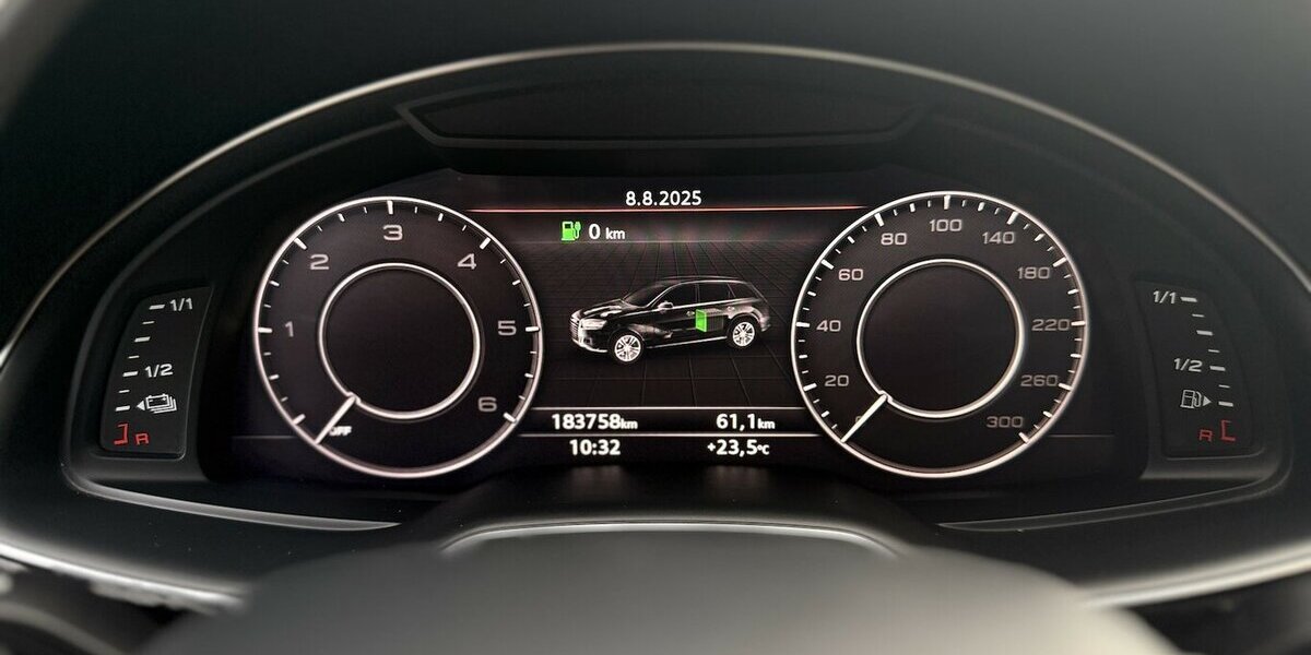 Audi Q7 3.0 TDI e-tron quattro / Panorama / Kamera 179.000 km 30.900 &euro; Mönchengladbach 41066