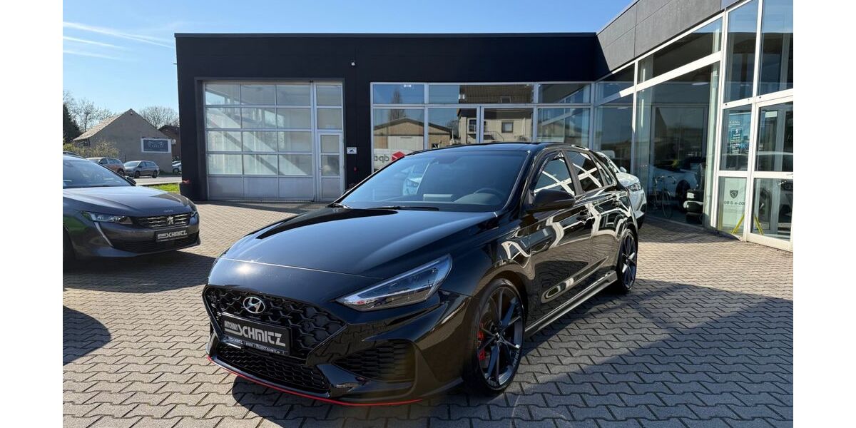 Hyundai i30 26.902 km 29.990 &euro; Moers 47445