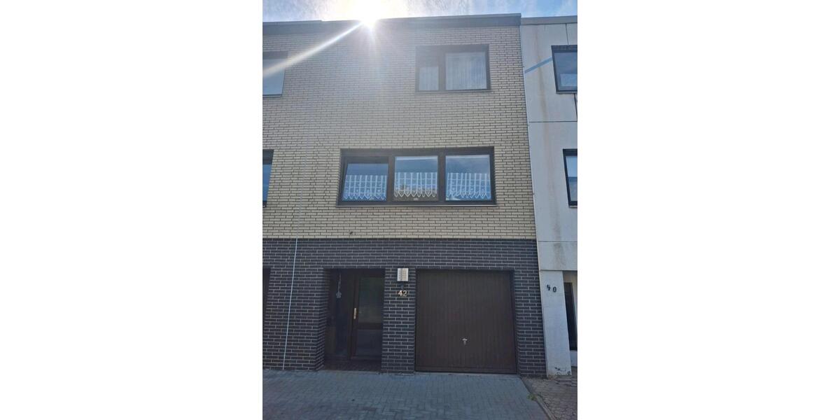 Reihenhaus Jüchen - 5 Zimmer, 135 m&sup2;, 249.000&euro; | Angebot:27158373