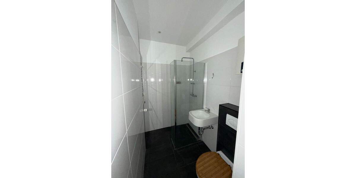 Etagenwohnung Duisburg Mittelmeiderich - 3 Zimmer, 61 m&sup2;, 500&euro; | Angebot:25736815