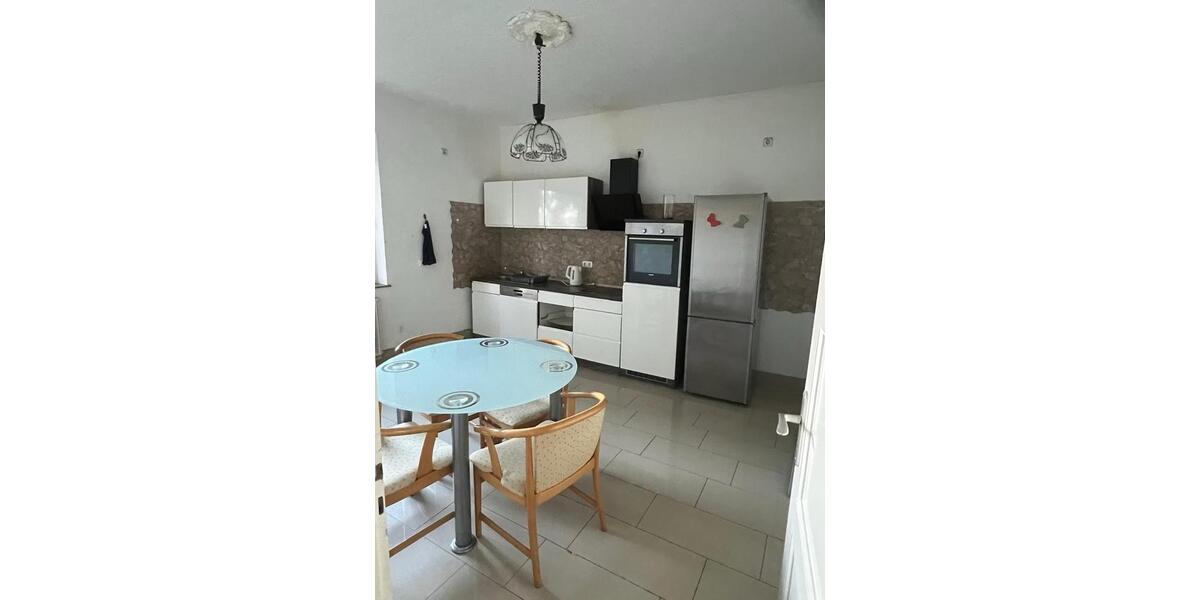 Etagenwohnung Krefeld Benrad - 2 Zimmer, 82 m&sup2;, 943&euro; | Angebot:26367892