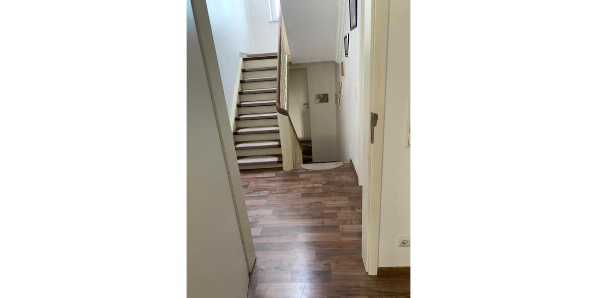 Reihenhaus Mönchengladbach West - 6 Zimmer, 187 m&sup2;, 525.000&euro; | Angebot:26749303