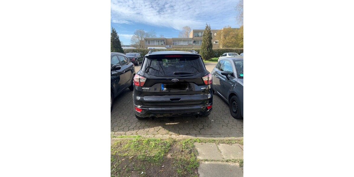 Ford Kuga 61.400 km 18.800 &euro; Neuss 41460
