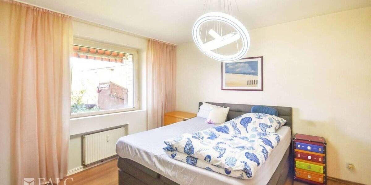 Etagenwohnung Düsseldorf Hellerhof - 2 Zimmer, 65 m&sup2;, 299.000&euro; | Angebot:25742589