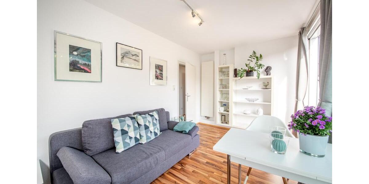 Dachgeschoßwohnung Düsseldorf Stadtbezirk 9 - 2 Zimmer, 60 m&sup2;, 1.200&euro; | Angebot:26060208