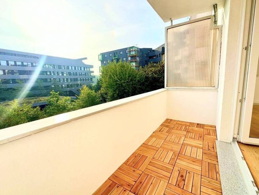 Neubauqualität: komplett revitalisierte 2,5-Zimmerwohnung im Herzen von Düsseldorf-Derendorf