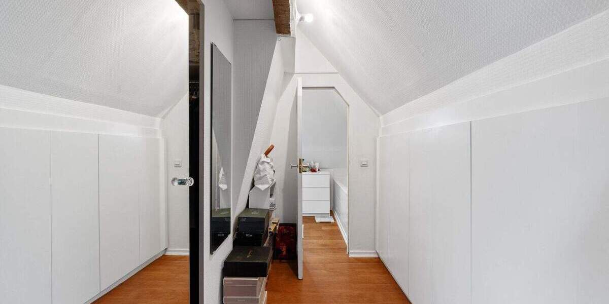 Etagenwohnung Düsseldorf Urdenbach - 3 Zimmer, 157 m&sup2;, 685.000&euro; | Angebot:25687085