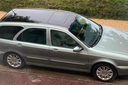 Lancia Lybra 235.000 km 3.000 &euro; Krefeld 47800