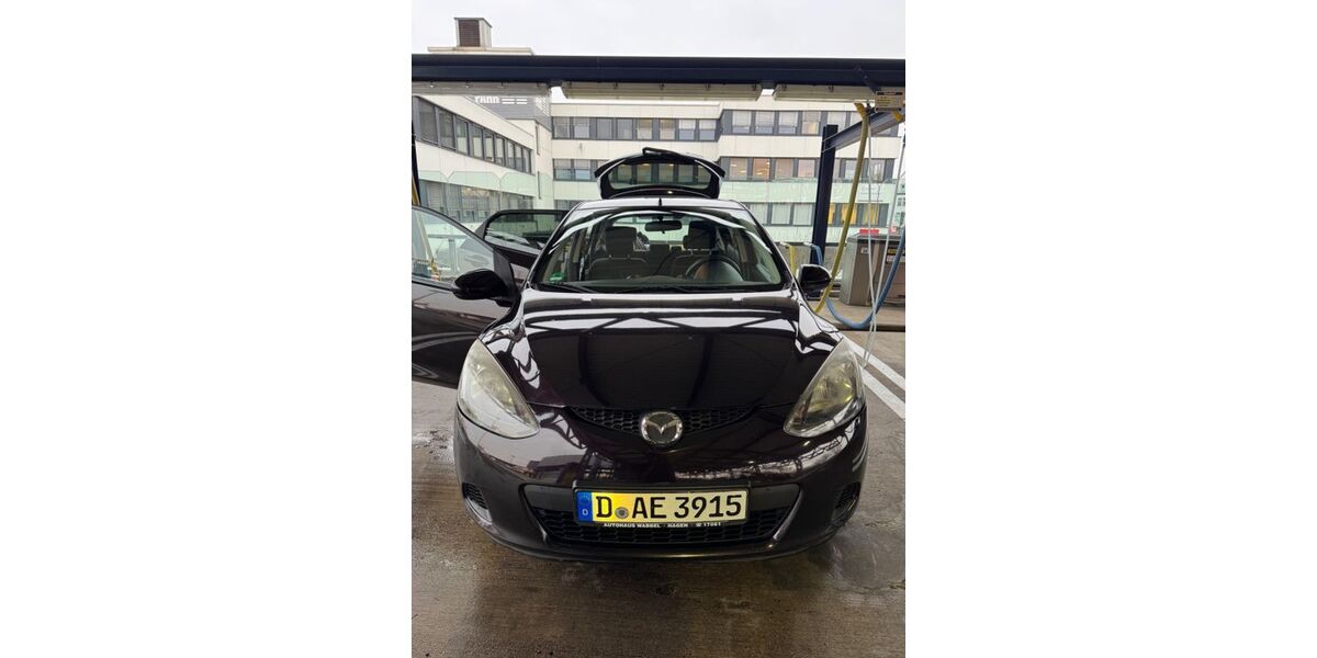 Mazda 2 189.000 km 2.190 &euro; Düsseldorf 40227