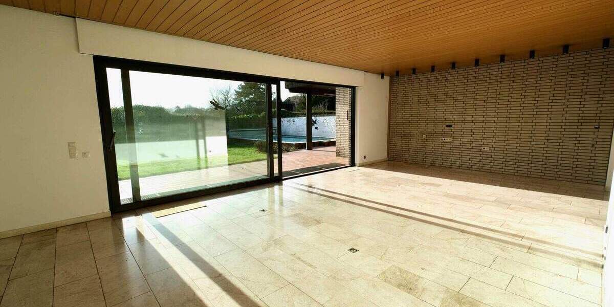 Premium-Grundstück mit Architektenbungalow und unverbaubarem Blick in Meerbusch-Büderich! 5 zimmer