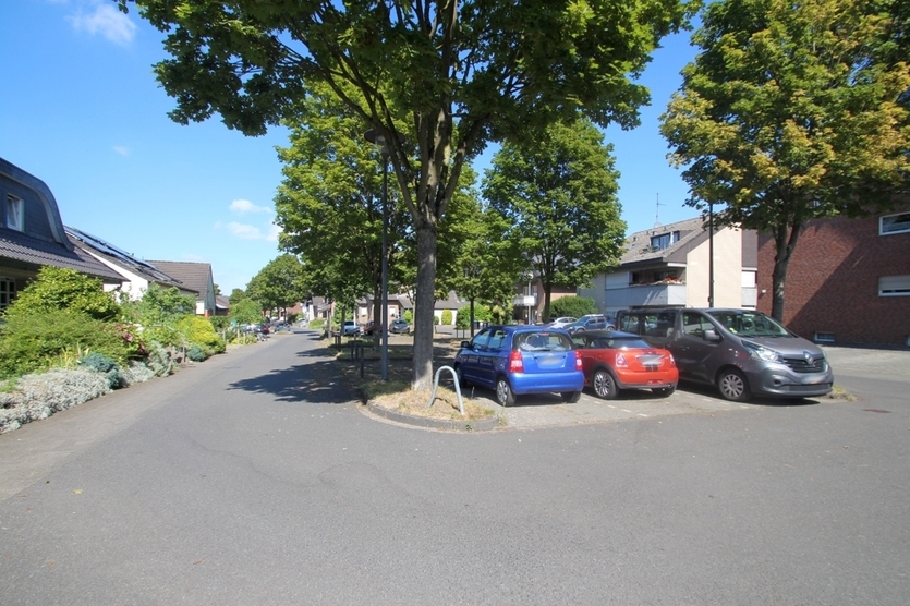 Natur und Urbanität vereint: Attraktives Grundstück in ruhiger Lage von Köln-Fühlingen