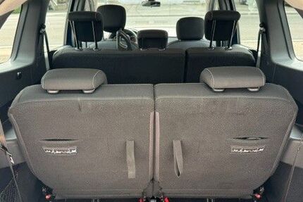 Dacia Lodgy 93.000 km 9.990 &euro; Remscheid 42899