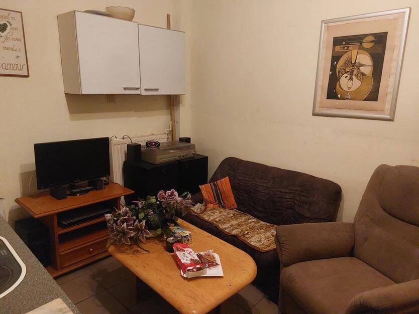 Wohnung ca. 30m² für eine Person, Dame mit Herz bevorzugt zimmer