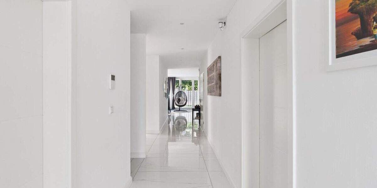 Doppelhaushälfte Neuss Weissenberg - 8 Zimmer, 324 m&sup2;, 1.349.000&euro; | Angebot:25685892