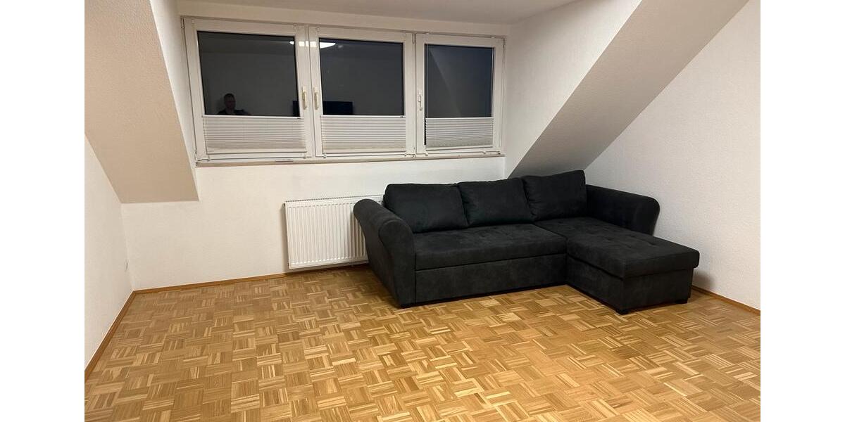 Dachgeschoßwohnung Leverkusen Schlebusch - 2 Zimmer, 34 m&sup2;, 850&euro; | Angebot:26090589