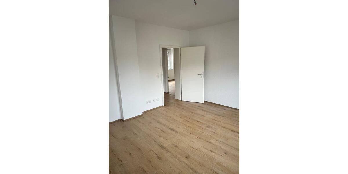 Sanierte 2 ZKDB ab sofort 2 zimmer