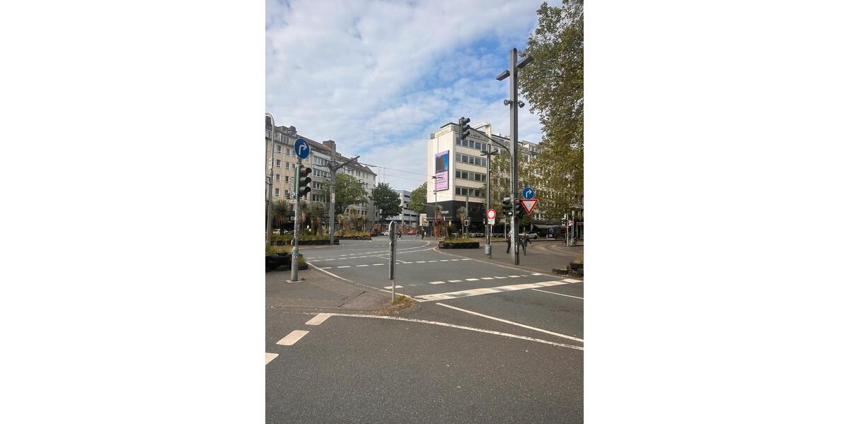 Garagen / Stellplätze Düsseldorf Pempelfort - 2.500&euro; | Angebot:26511457