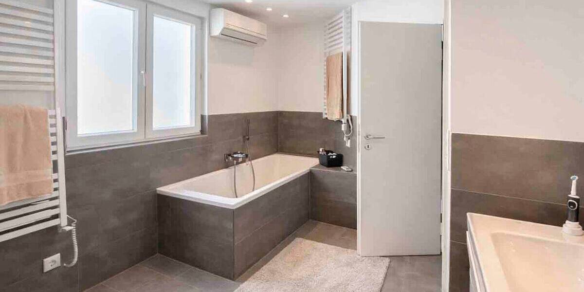 Einfamilienhaus Erkrath Hochdahl - 1 Zimmer, 323 m&sup2;, 990.000&euro; | Angebot:26887747