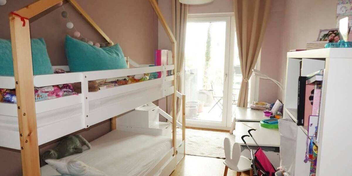 Etagenwohnung Düsseldorf Flingern Nord - 3 Zimmer, 85 m&sup2;, 1.430&euro; | Angebot:26869423