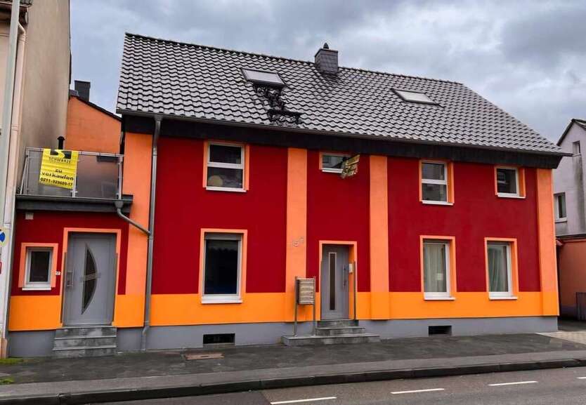 Haus zum Kaufen in Hilden 540.000 € 241 m²