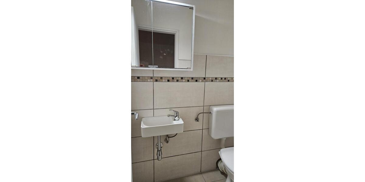 Etagenwohnung Neuss Holzheim - 3 Zimmer, 85 m&sup2;, 890&euro; | Angebot:25562416