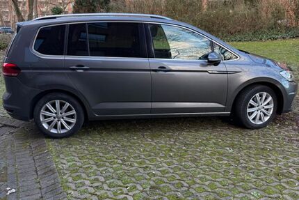 VW Touran 196.000 km 12.900 &euro; Düsseldorf 40229
