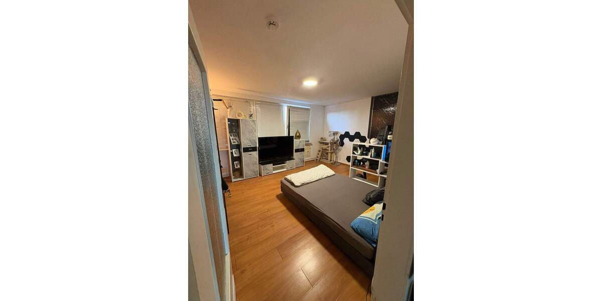 Etagenwohnung Krefeld Stadtmitte - 3 Zimmer, 78 m&sup2;, 710&euro; | Angebot:25739057