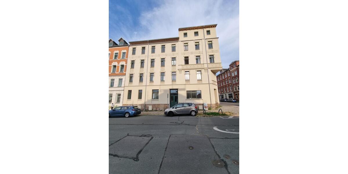 13-Familienhaus + 1 Gewerbeeinheit | Fast fertig renoviert | zimmer