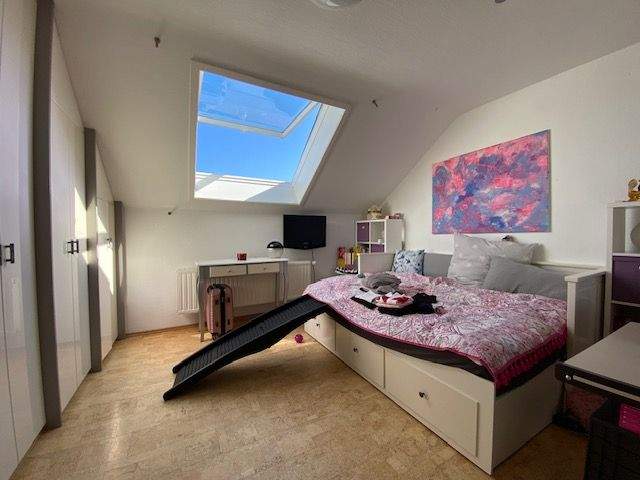 Etagenwohnung Grevenbroich Wevelinghoven - 3 Zimmer, 82 m&sup2;, 249.000&euro; | Angebot:24036025