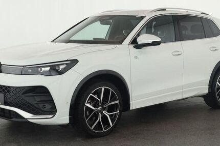 VW Tiguan 18.200 km 41.584 &euro; Düsseldorf 40233