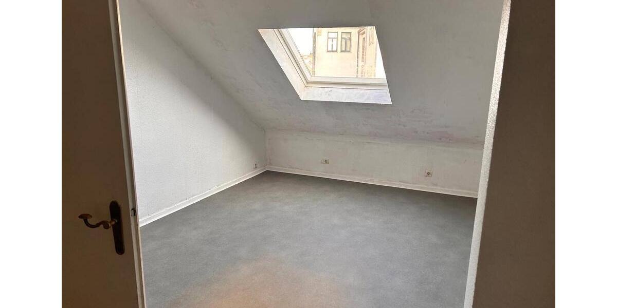 Dachgeschoßwohnung Solingen Central - 3 Zimmer, 78 m&sup2;, 770&euro; | Angebot:25414904