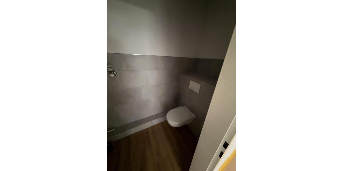 Etagenwohnung Viersen Hülsdonk - 2 Zimmer, 74 m&sup2;, 888&euro; | Angebot:25946698