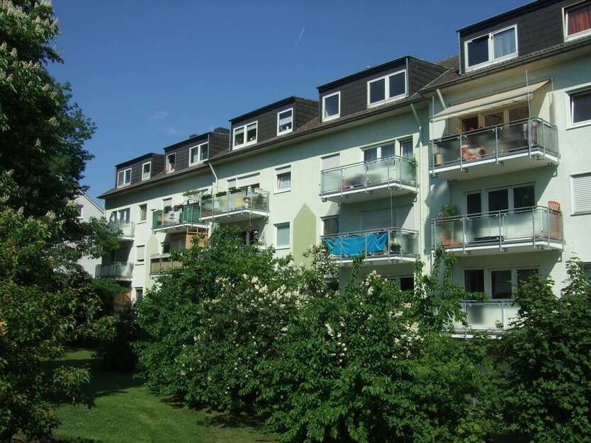 Wohnung zum Mieten in Leverkusen 385 € 32.54 m²