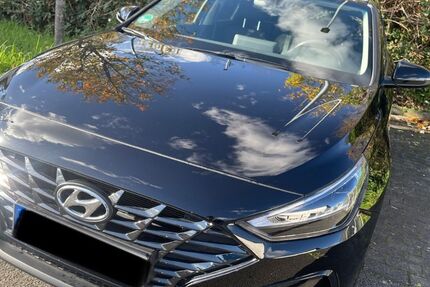 Hyundai i30 25.500 km 22.999 € Köln 50969