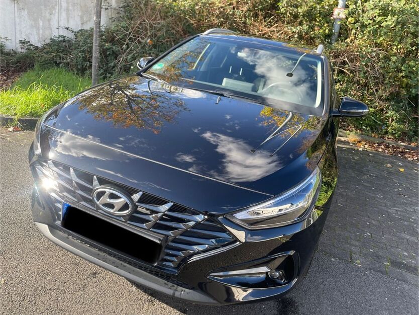 Hyundai i30 25.500 km 22.999 € Köln 50969