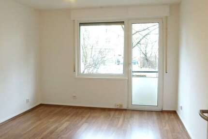 Wohnung zum Mieten in Frankfurt am Main 475 € 27 m²