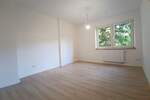 DU-Rheinhausen, Hans-Böckler-Straße 4 - Frisch sanierte 3 Zimmer-Top-Wohnung mit Balkon gerne zeitnah zu mieten !!