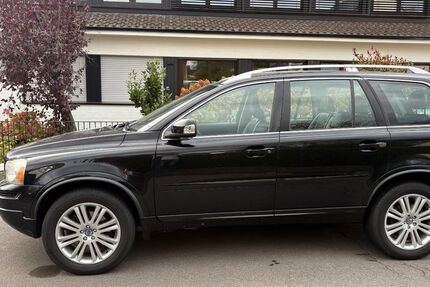 Volvo XC90 234.000 km 11.900 € Düsseldorf 40489