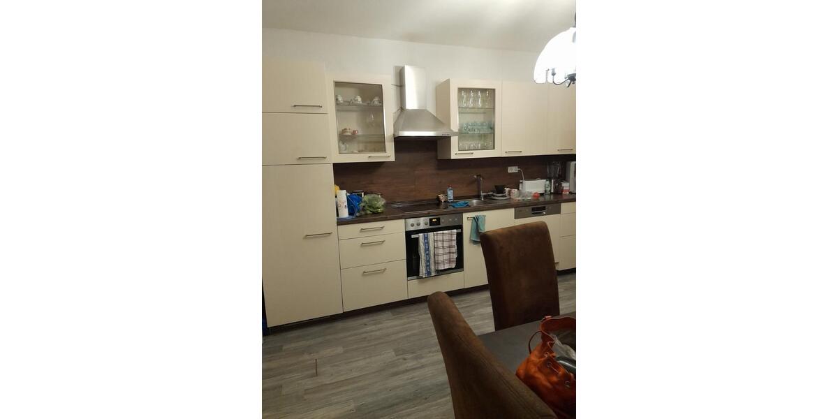 Wohnung mit Ladenlokal ( nur gemeinsam zu miete ) 6 zimmer