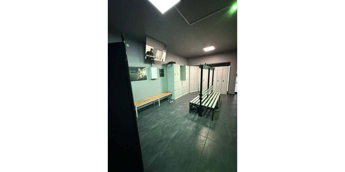 Further Schmuckstück! WGH mit Fitnessstudio und 6 Einheiten + 10 Garagen zimmer