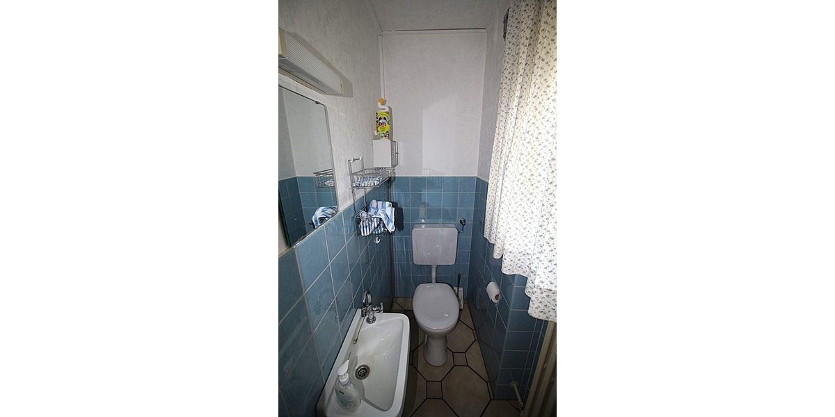 Raumwunder mit diversen Nutzungsmöglichleiten: Massives EFH mit Garten, Garage und viel Potenzial 7 zimmer