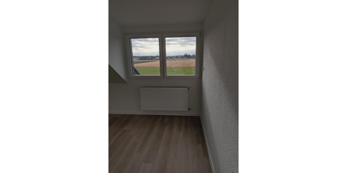 Etagenwohnung Willich - 3 Zimmer, 85 m&sup2;, 900&euro; | Angebot:25596572