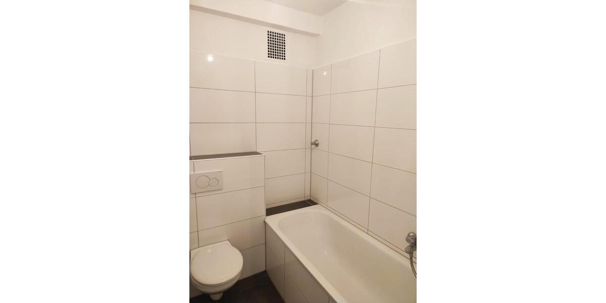 Etagenwohnung Duisburg Mittelmeiderich - 1 Zimmer, 46 m&sup2;, 340&euro; | Angebot:25720453