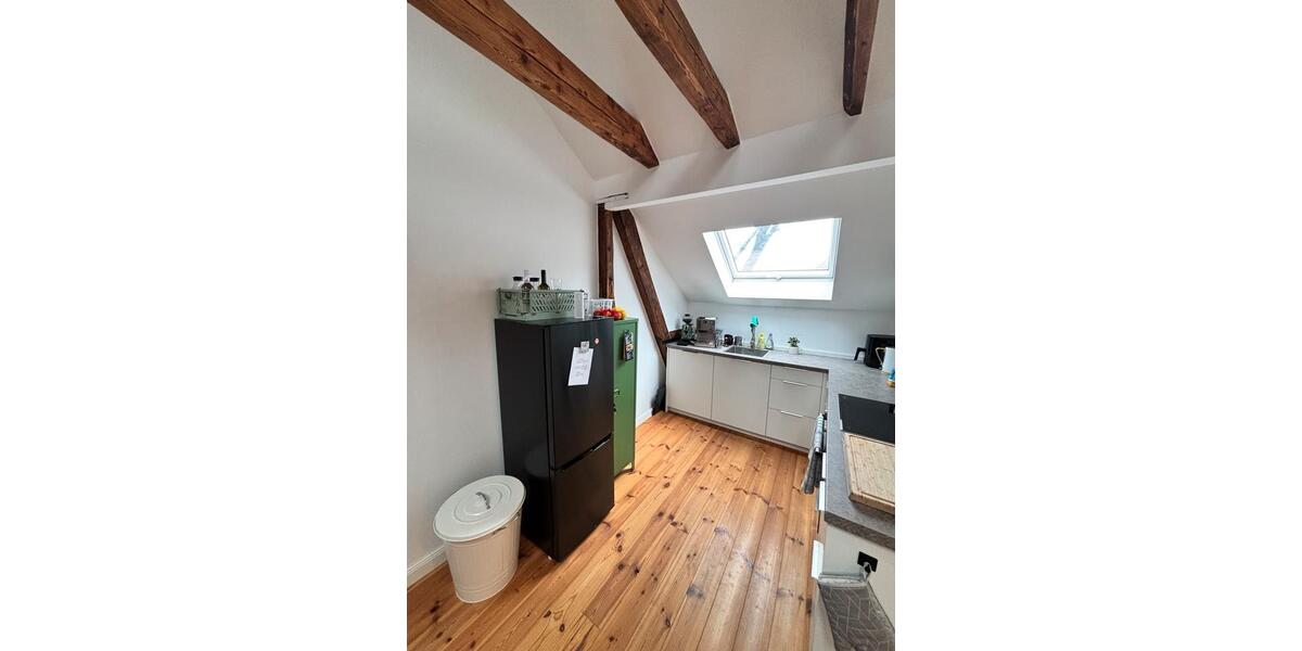 Dachgeschoßwohnung Duisburg Laar - 3 Zimmer, 77 m&sup2;, 895&euro; | Angebot:25352216