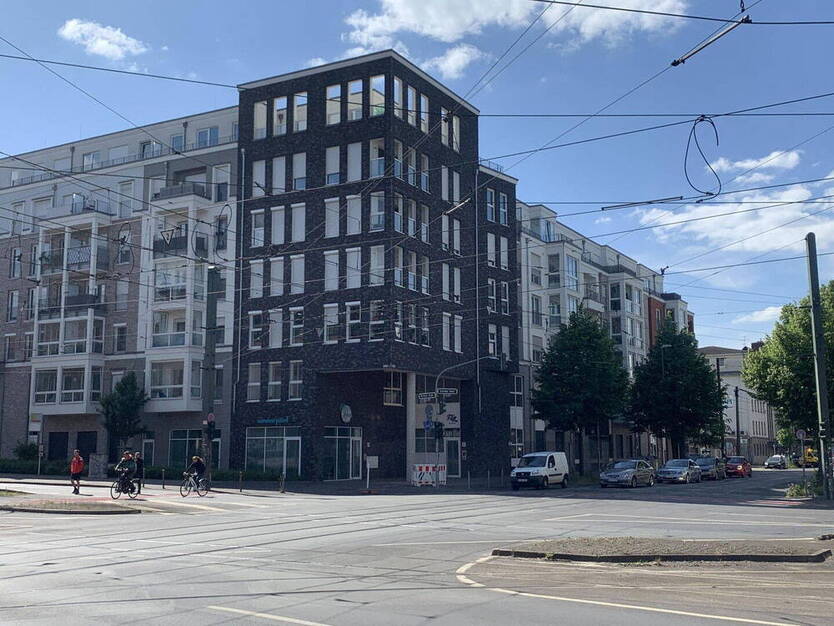 2 Zi Whg mit Loggia und Tiefgaragenplatz