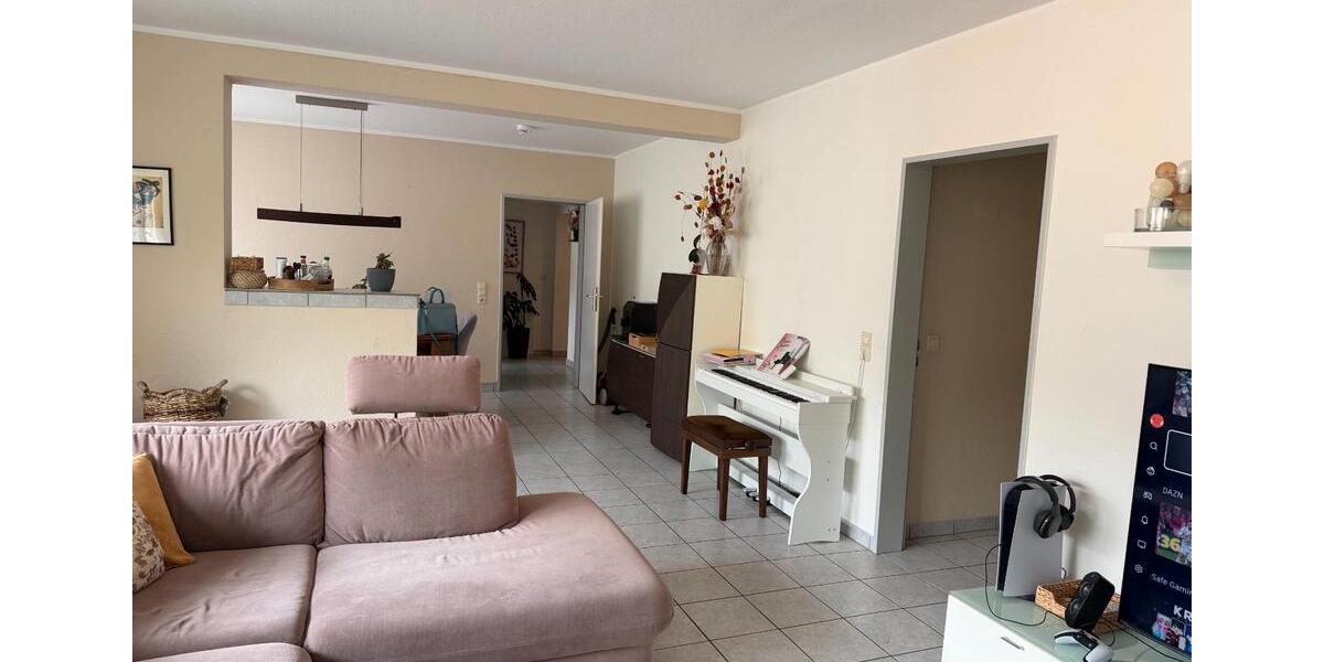 Etagenwohnung Leverkusen Opladen - 4 Zimmer, 113 m&sup2;, 1.350&euro; | Angebot:26502613