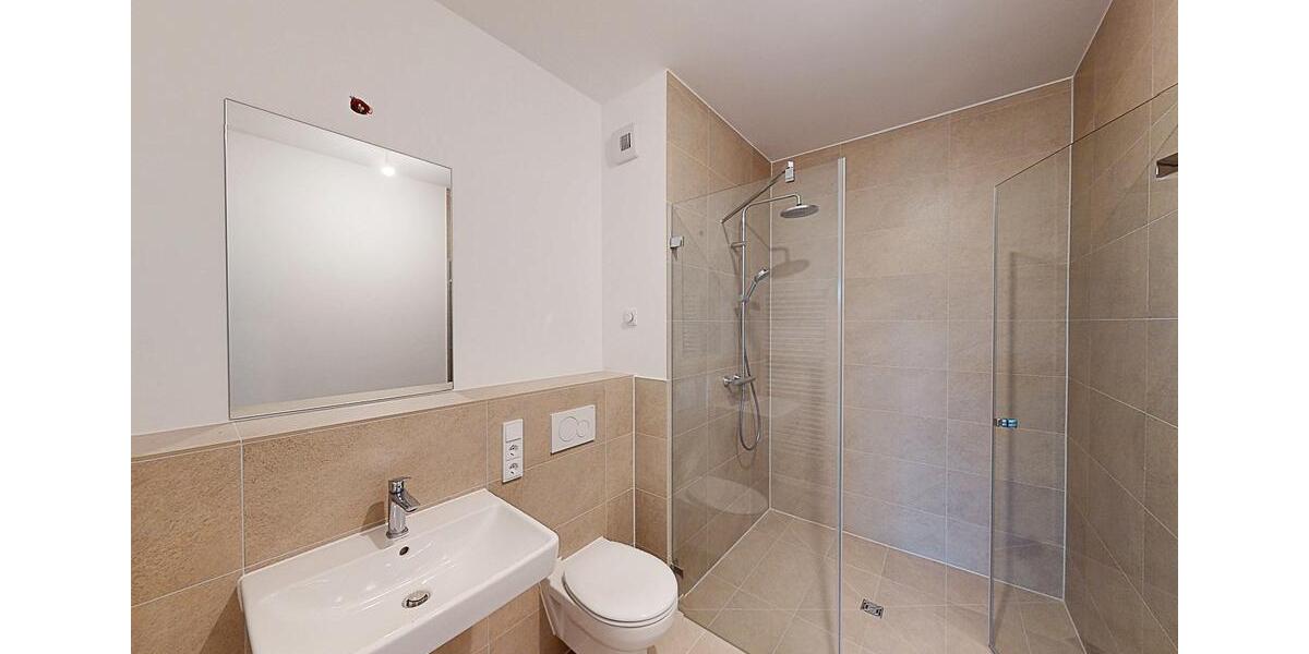 ERSTBEZUG! Hochwertige 4-Zimmer-Wohnung mit Balkon und zwei Bädern (mietpreisgedämpft) 4 zimmer